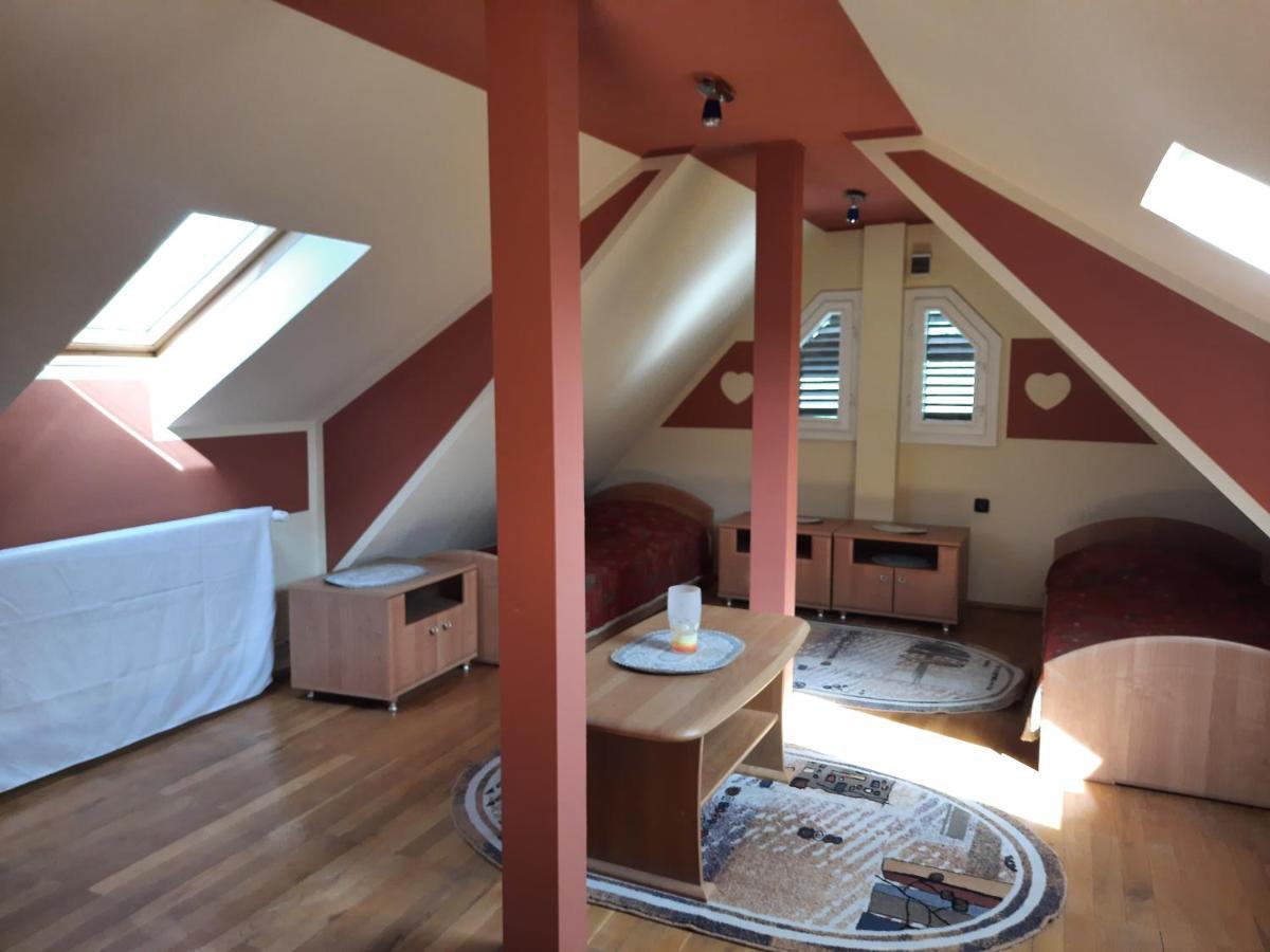 Antal Apartmans Lunca De Sus Kulcsoshaz Gyimesfelsolok Ngoại thất bức ảnh